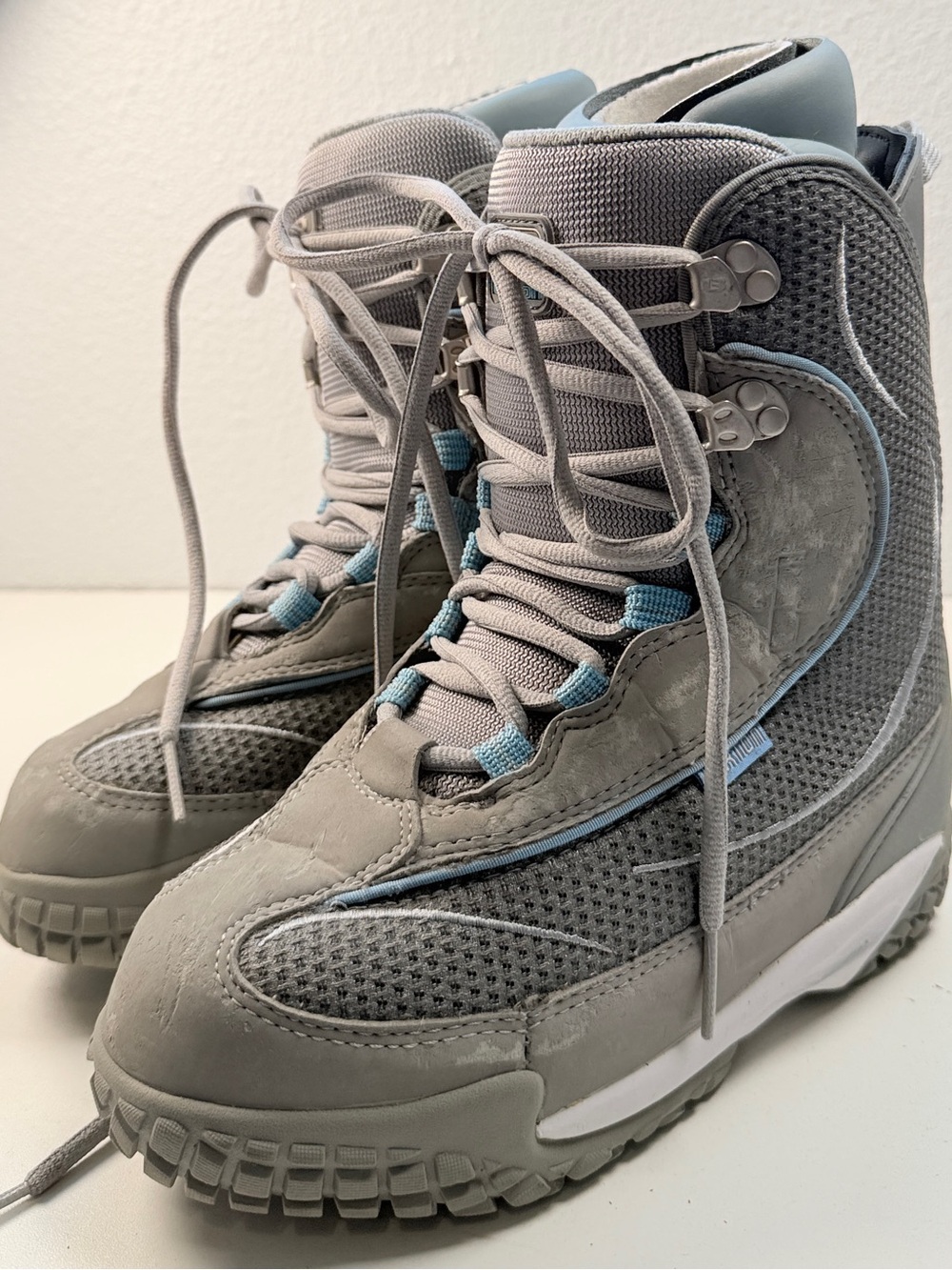 Burton Mystic Womens Size 6 Gray Blue Lace Up Snowboard Boots